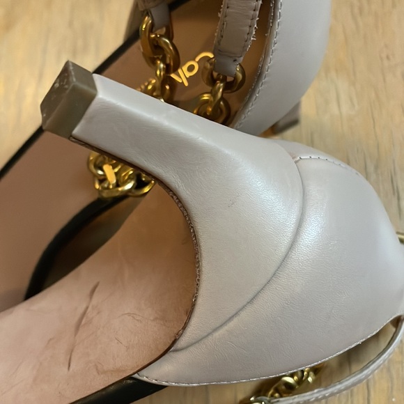 Calvin Klein heels in nude and black - Picture 6 of 6